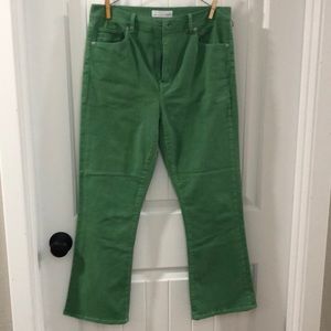 Loft The Kick Crop jeans in green. Size 27/4. Never been worn but no tags.